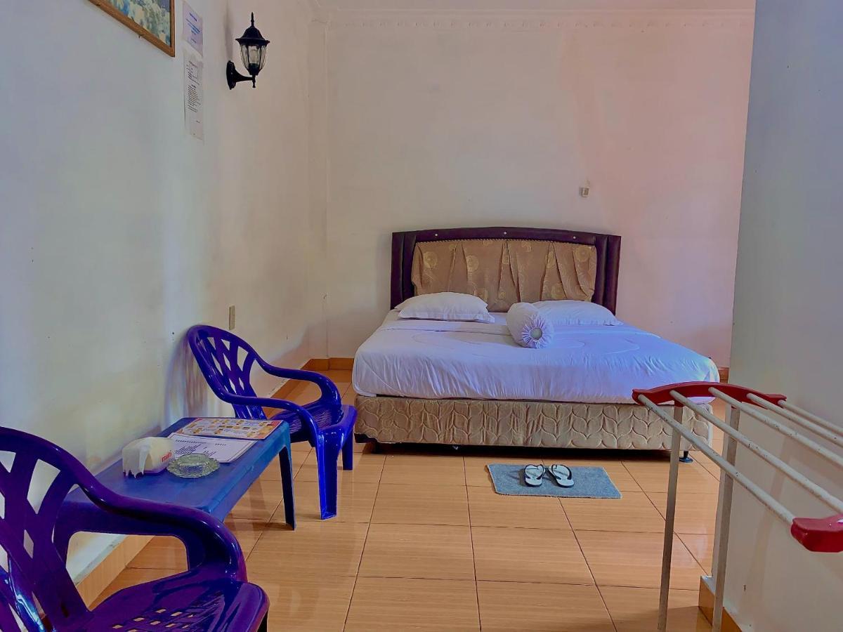 Hotel Rembulan Tebing Tinggi Экстерьер фото