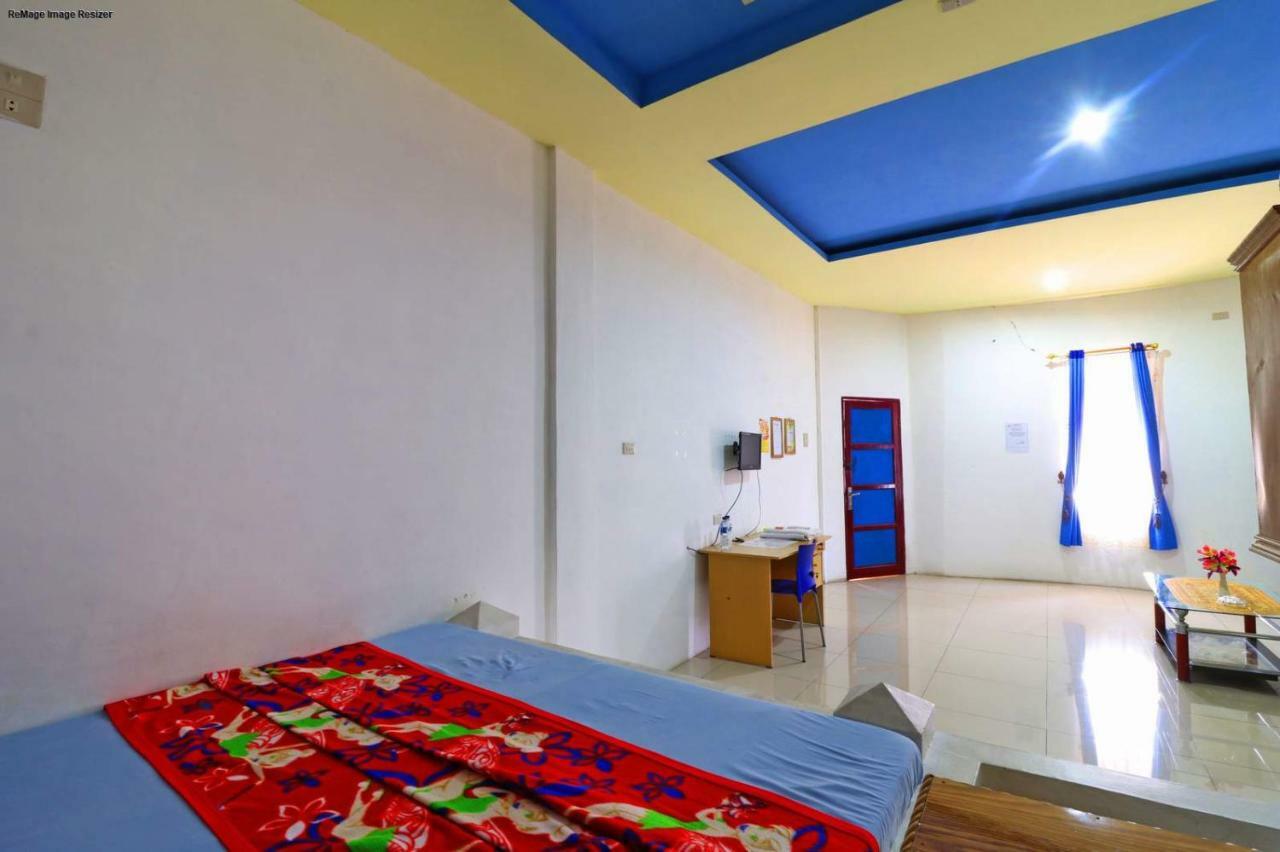 Hotel Rembulan Tebing Tinggi Экстерьер фото