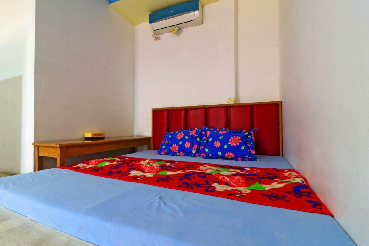 Hotel Rembulan Tebing Tinggi Экстерьер фото