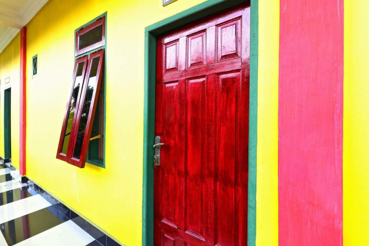 Hotel Rembulan Tebing Tinggi Экстерьер фото